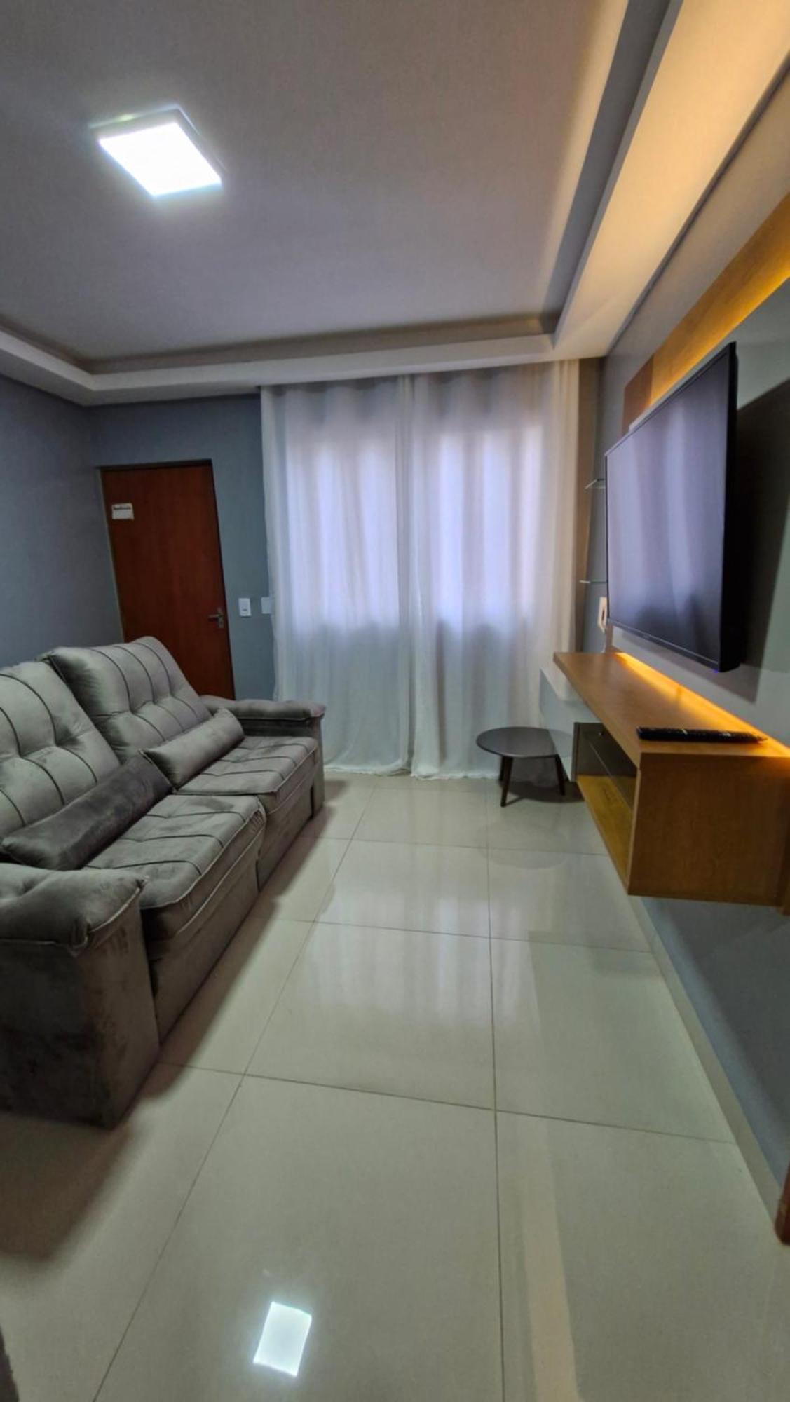 Decorado 23-e 2 Qts Com Ar-condicionado Rio Verde